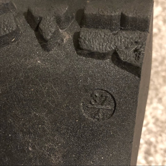 TOPSHOP Platform Lug Sole Booties - Picture 8 of 10